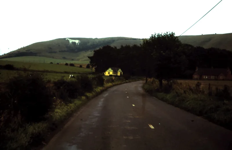 Signal Without Substance: The Coarse-Grained Coverage Maps Concealing Rural Britain's Connectivity Divide